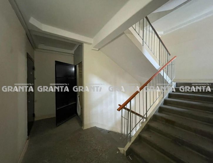 2-комн квартира ул Весны, 5