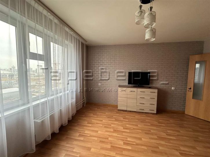 2-комн квартира Петра Подзолкова, 5в