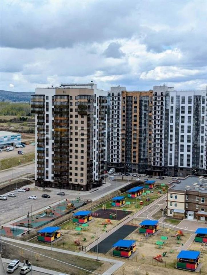 4-комн квартира Норильская, 62