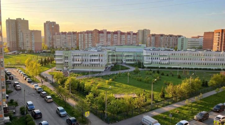 2-комн квартира Ястынская, 11