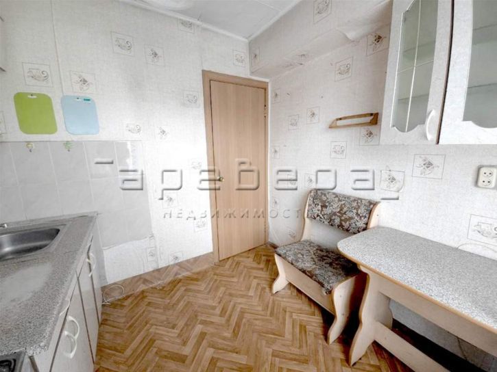 2-комн квартира Семафорная, 209