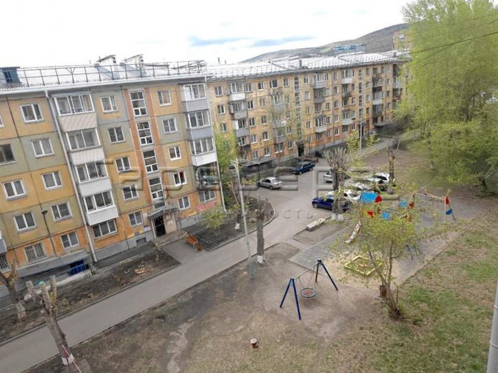 2-комн квартира Семафорная, 209