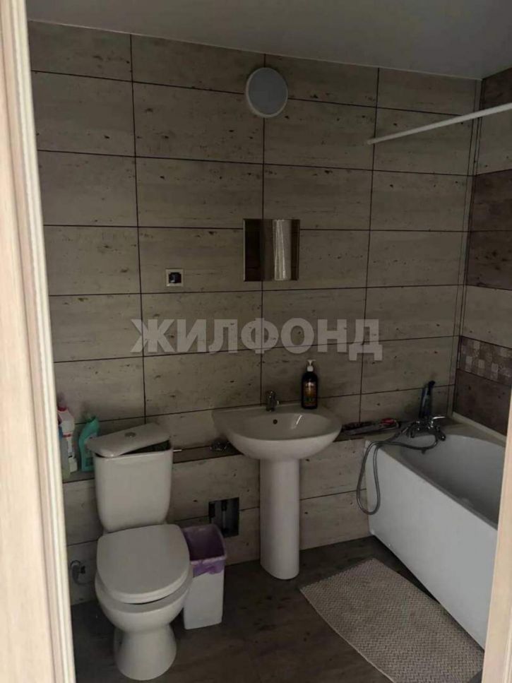 1-комн квартира Петра Ломако улица, д.14
