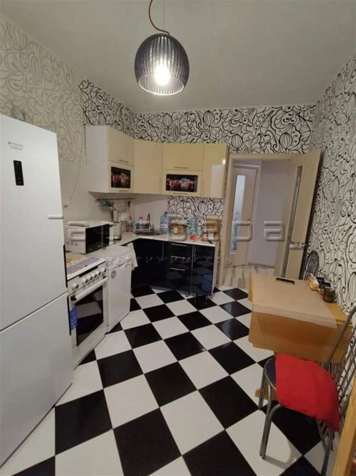 1-комн квартира Академика Киренского, 32
