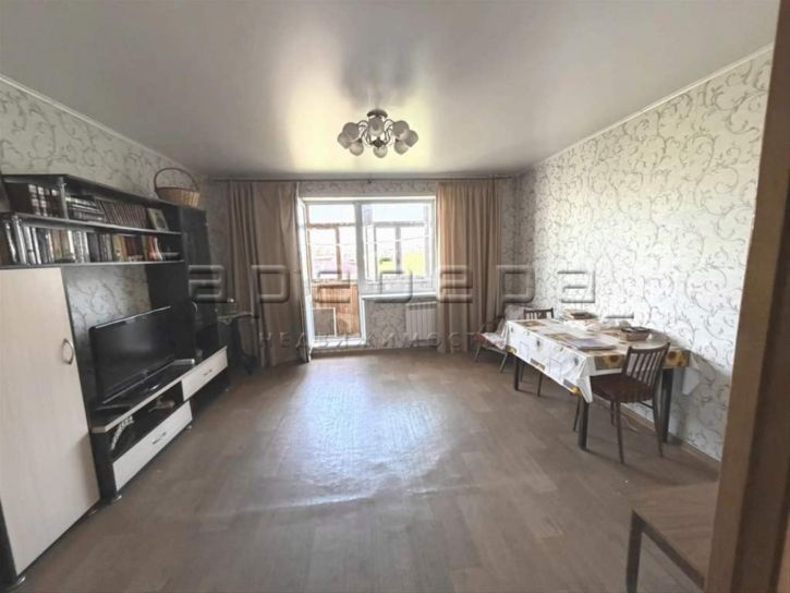 4-комн квартира им. газеты Красноярский Рабочий, 172