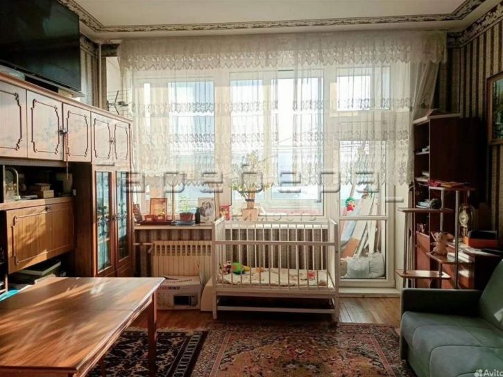 3-комн квартира Диктатуры Пролетариата, 12