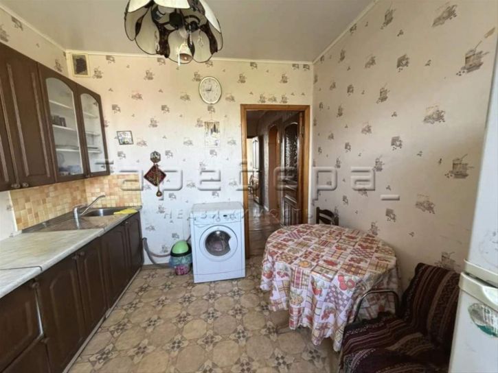 4-комн квартира им. газеты Красноярский Рабочий, 172