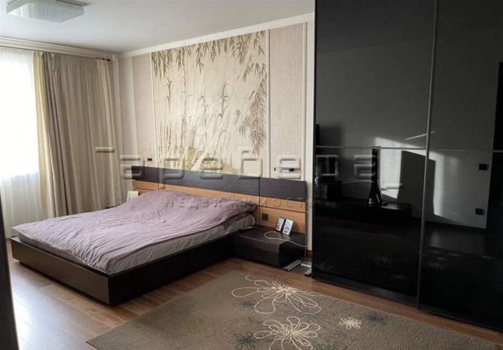 3-комн квартира Молокова, 23