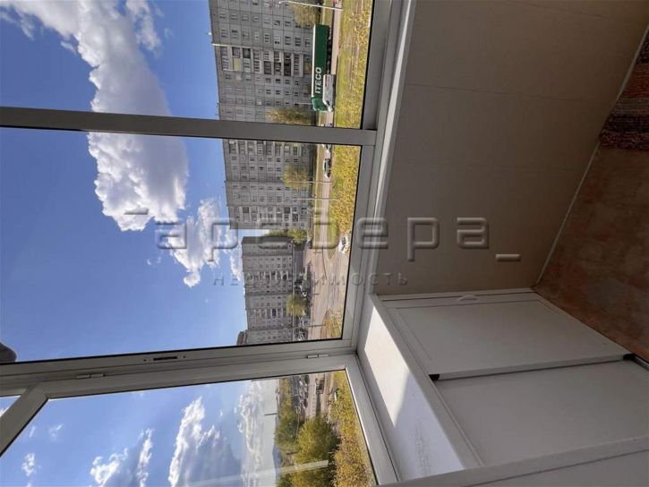 3-комн квартира Щорса, 73