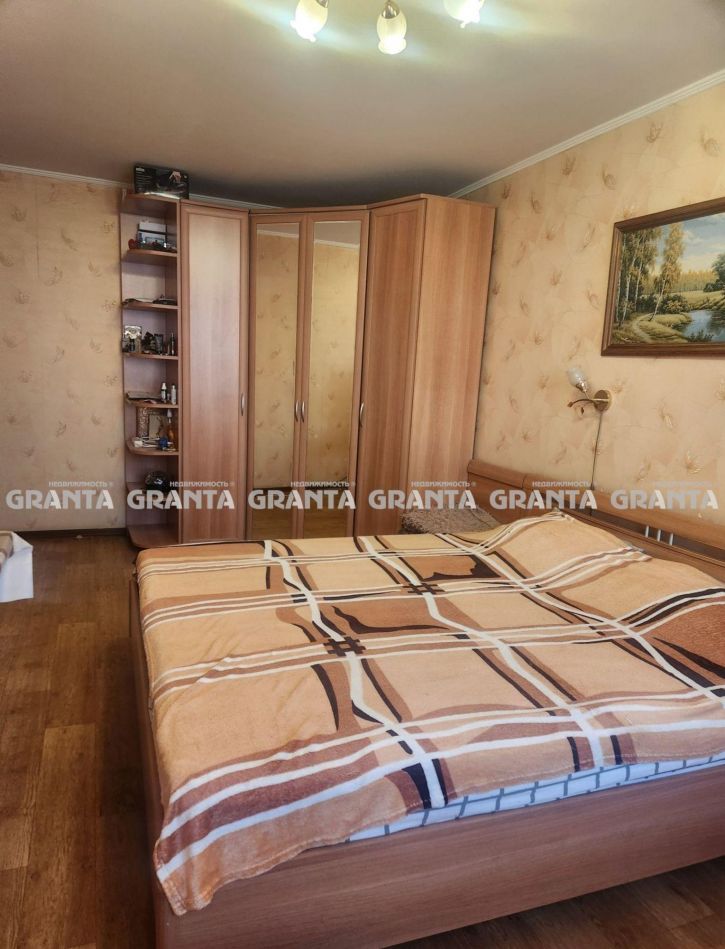 3-комн квартира ул Волжская, 17