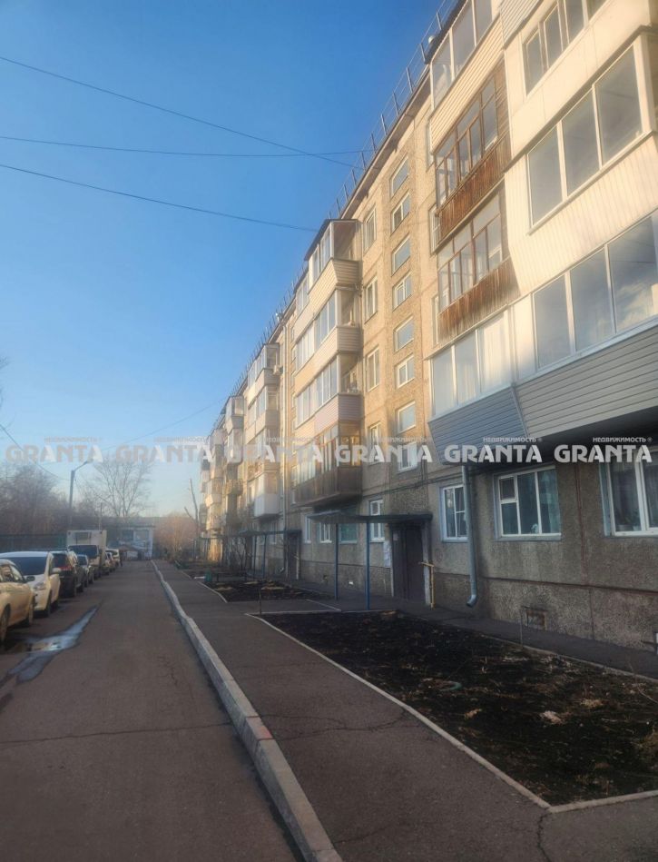 3-комн квартира ул Волжская, 17
