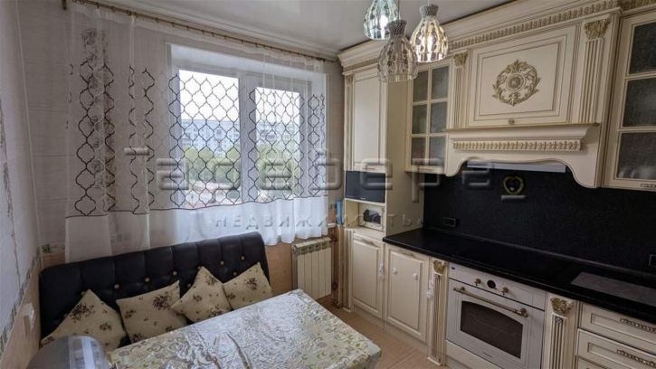 4-комн квартира Воронова, 24