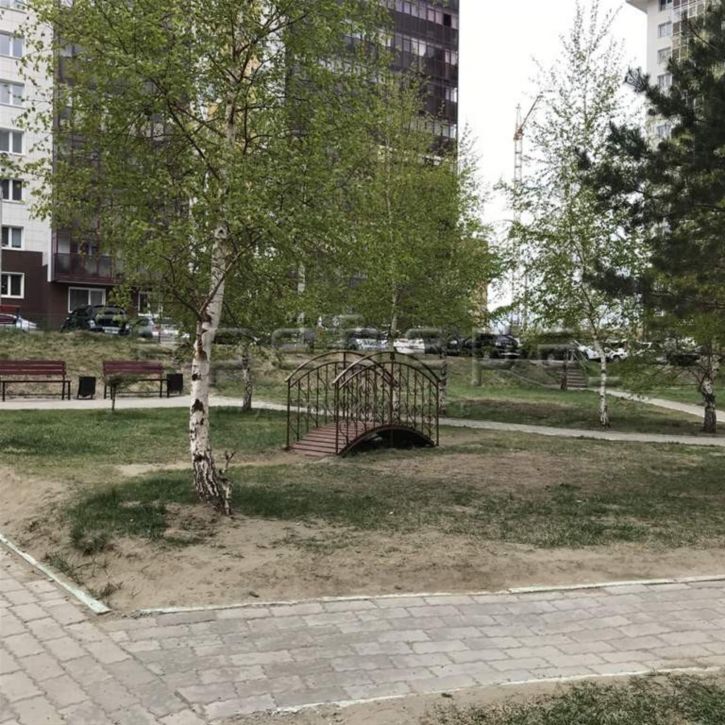 Студия Соколовская, 76