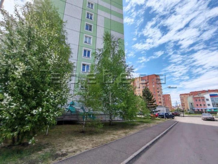 1-комн квартира Алексеева, 4