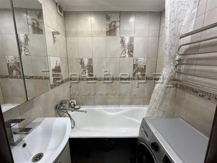 4-комн квартира Мате Залки, 6