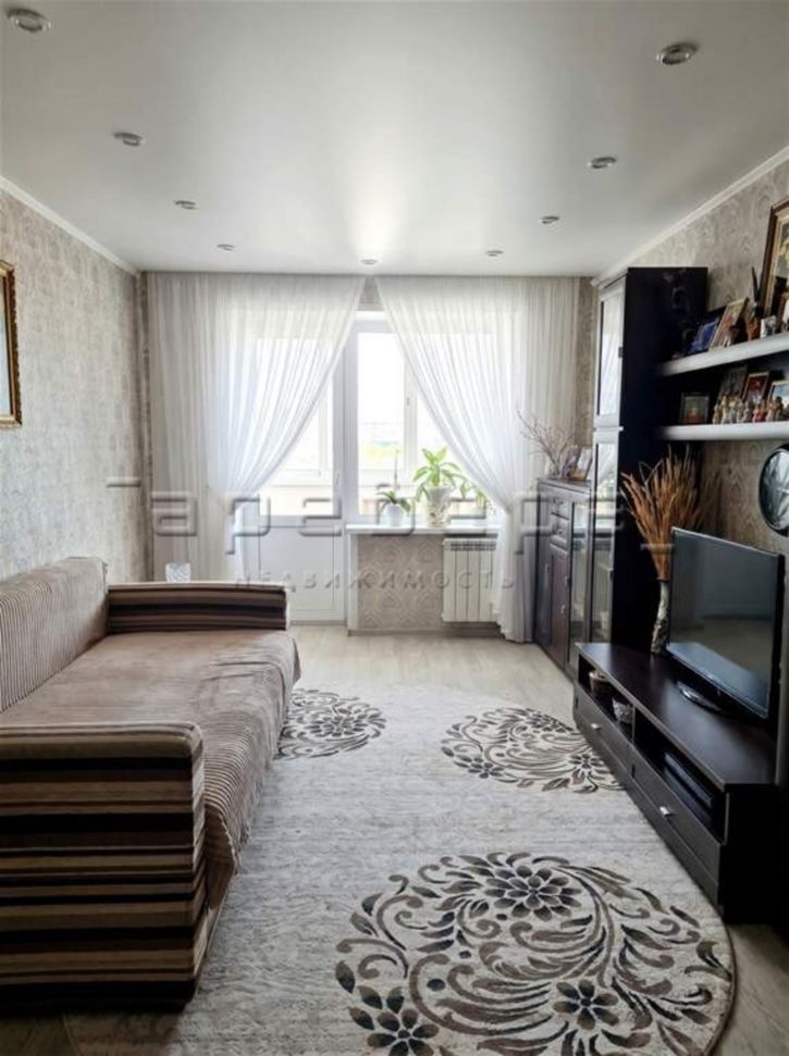 2-комн квартира Железнодорожников, 20б