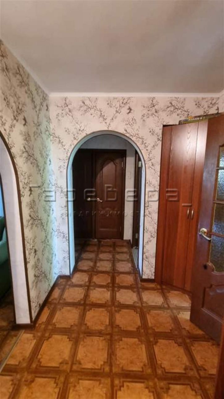 3-комн квартира Тельмана, 19а