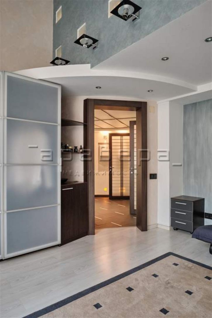 4-комн квартира Горького, 5