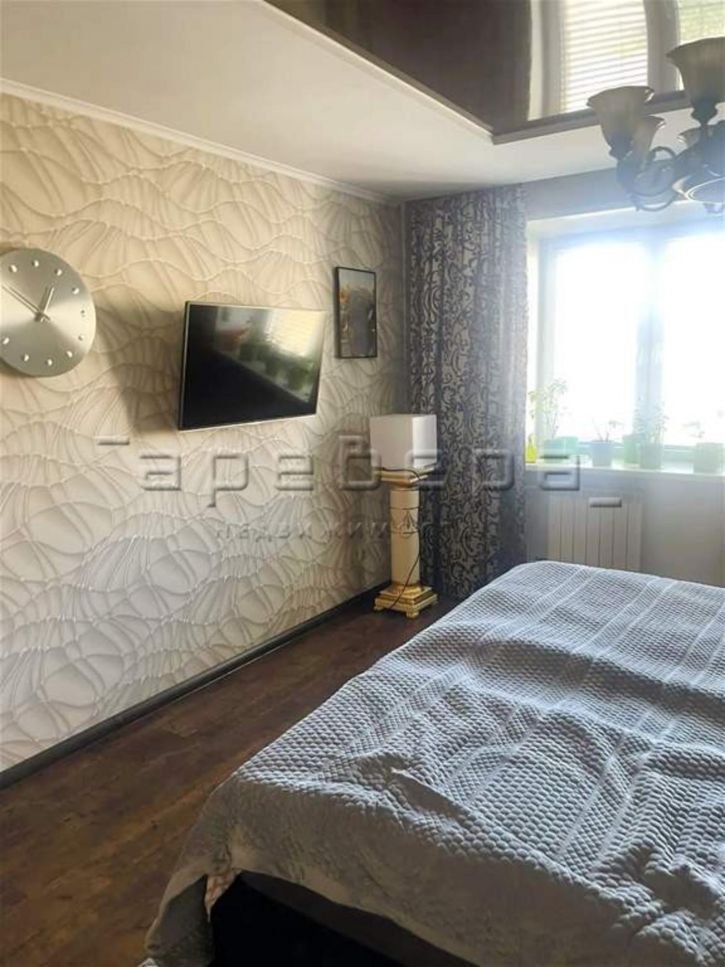 3-комн квартира Молокова, 23