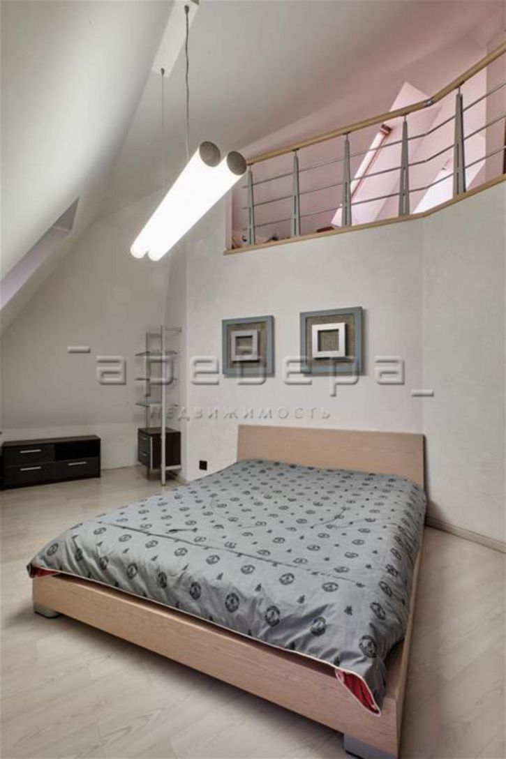 4-комн квартира Горького, 5