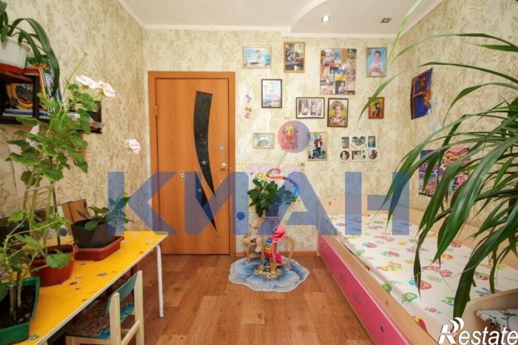 5-комн квартира 40 лет Победы ул., 20