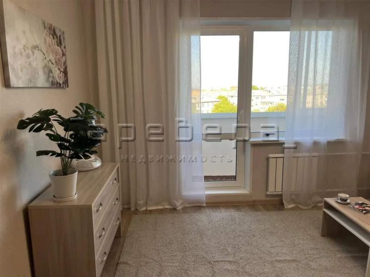 1-комн квартира Гусарова, 68
