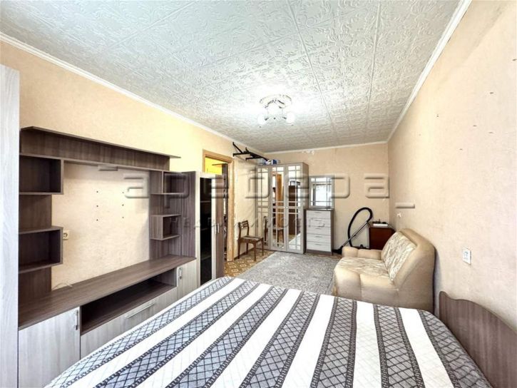 1-комн квартира Менжинского, 14а