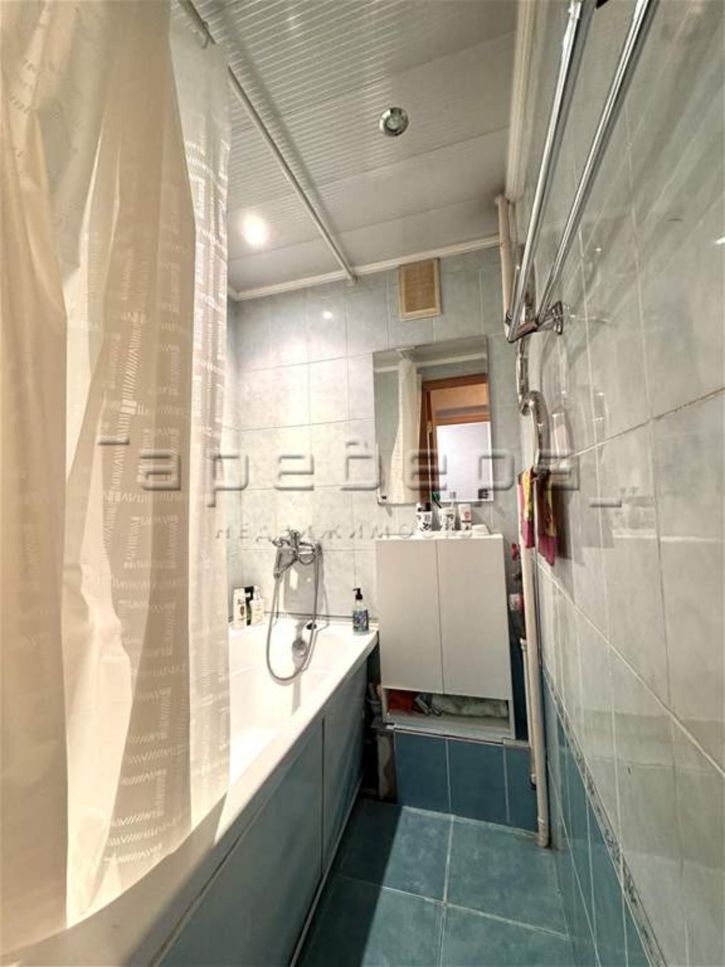 1-комн квартира Менжинского, 14а