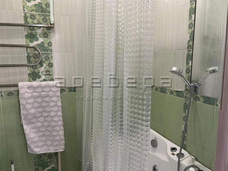 1-комн квартира Гусарова, 68