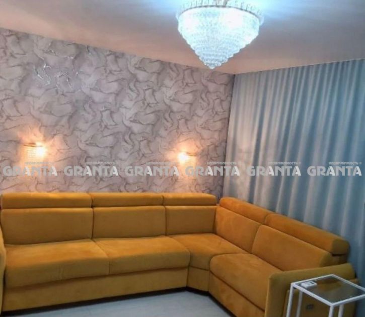 3-комн квартира ул Гусарова, 30