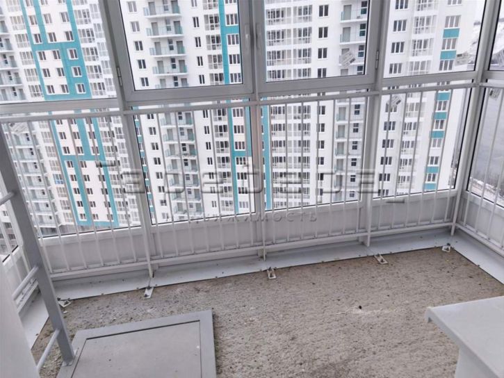 2-комн квартира Лесников, 49