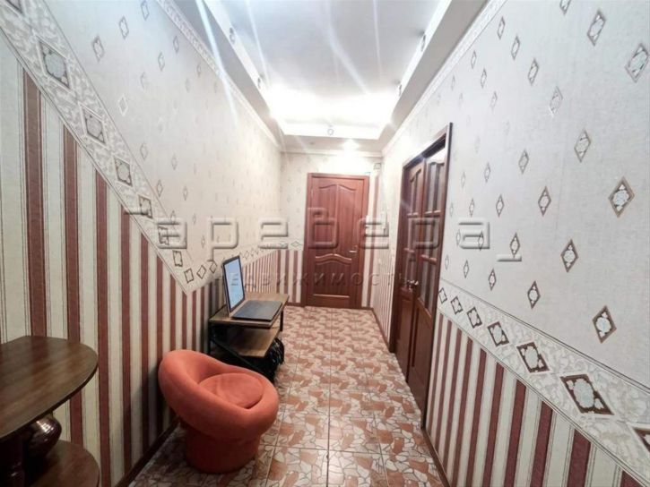 4-комн квартира Копылова, 72