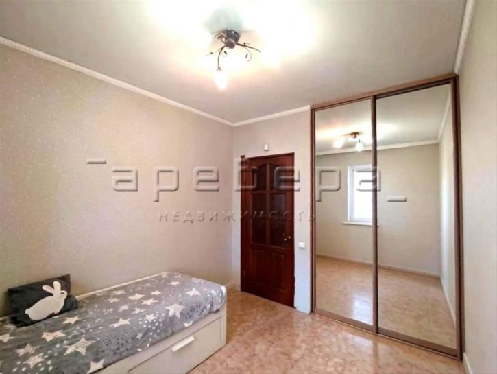 4-комн квартира Копылова, 72