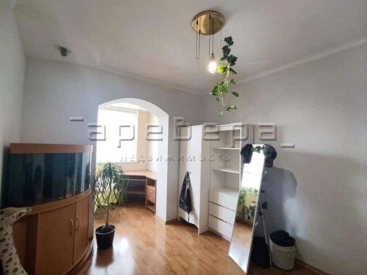 4-комн квартира Копылова, 72