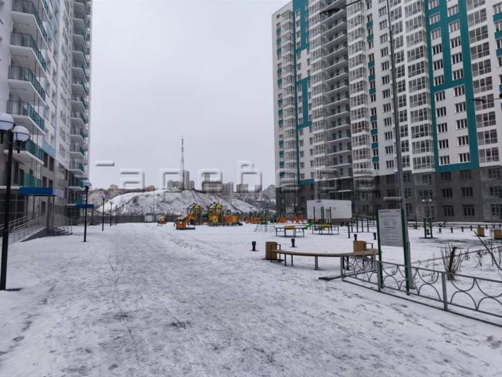 2-комн квартира Лесников, 49
