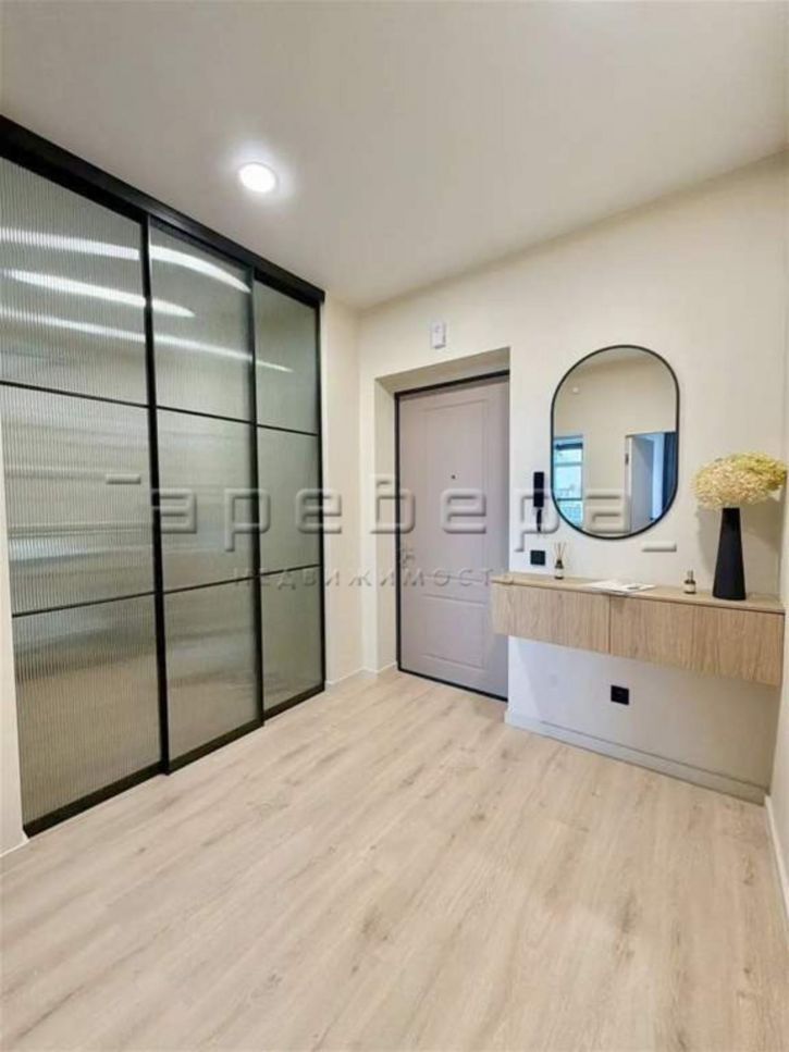 2-комн квартира Октябрьская, 16