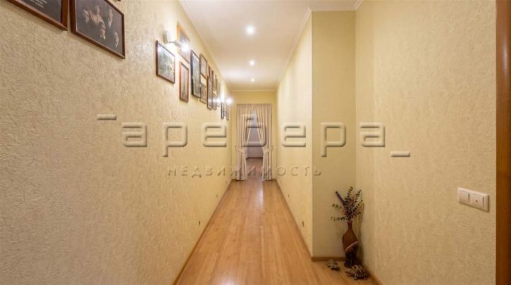 5-комн квартира Академгородок, 24а