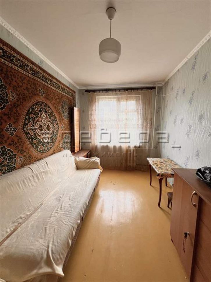 3-комн квартира Тобольская, 25а
