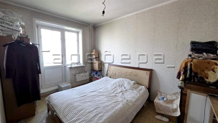 4-комн квартира Взлетная, 28