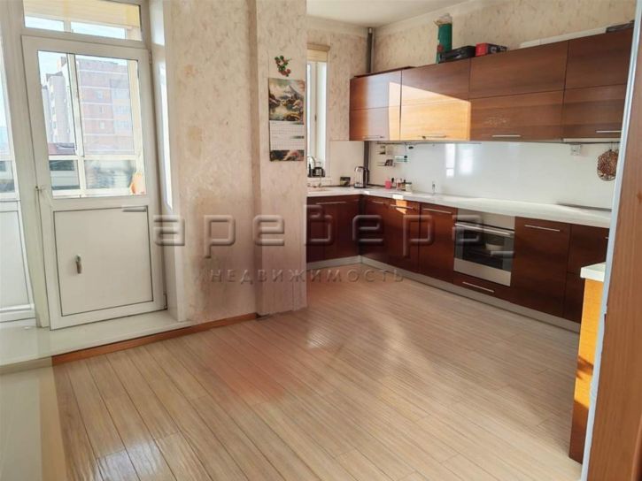 3-комн квартира Мате Залки, 9