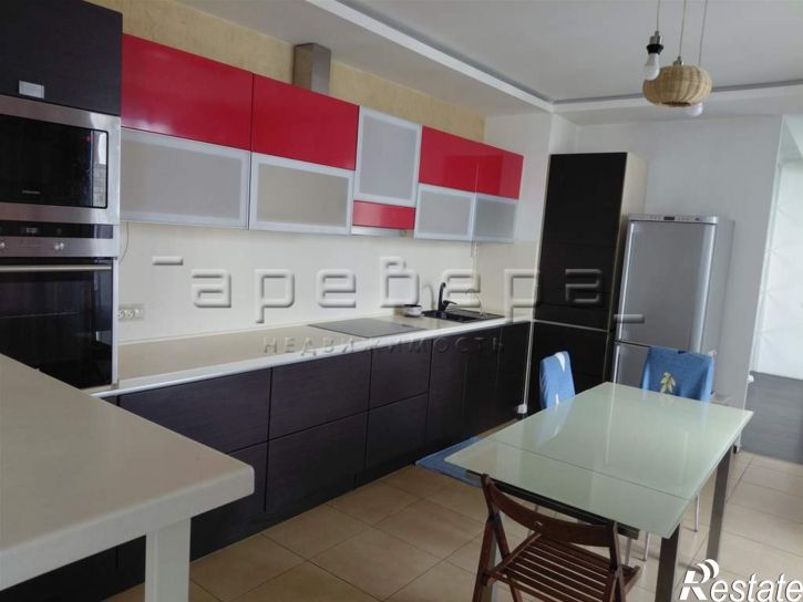 4-комн квартира Молокова, 1к4