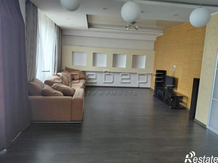 4-комн квартира Молокова, 1к4