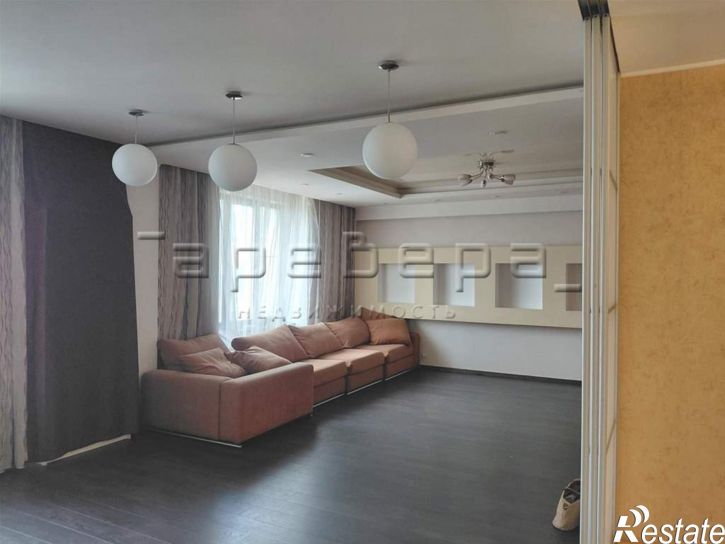 4-комн квартира Молокова, 1к4