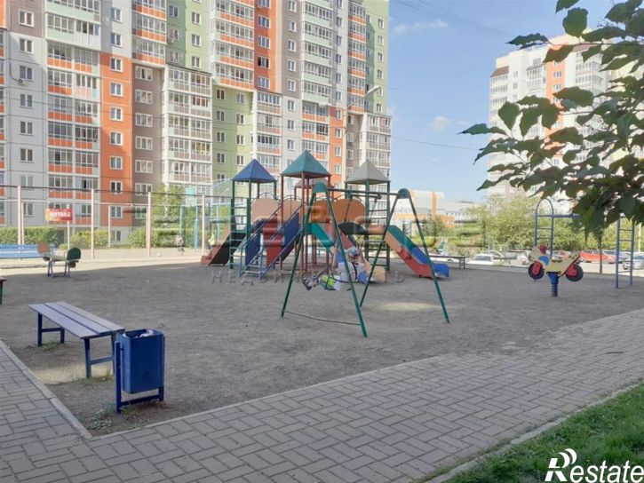 1-комн квартира Дмитрия Мартынова, 45
