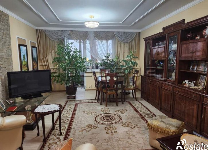 2-комн квартира Авиаторов, 68