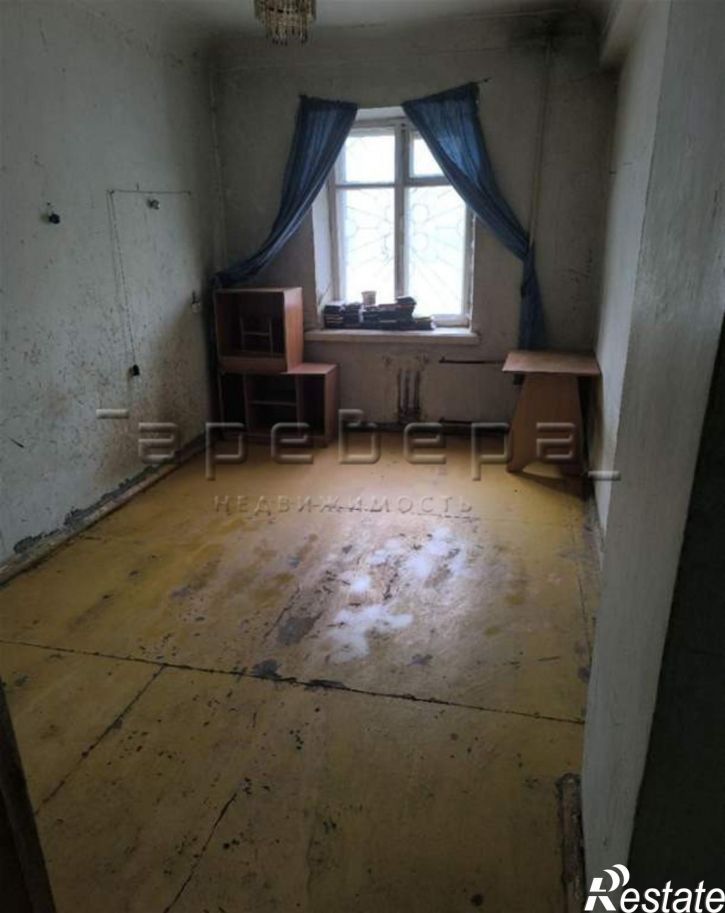 4-комн квартира Щорса, 24
