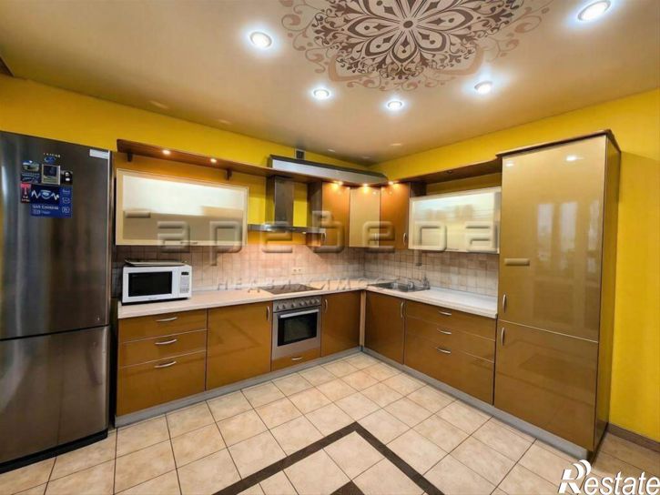 2-комн квартира Авиаторов, 68