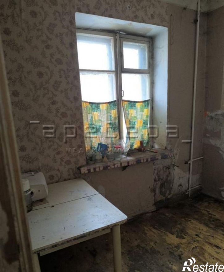 4-комн квартира Щорса, 24