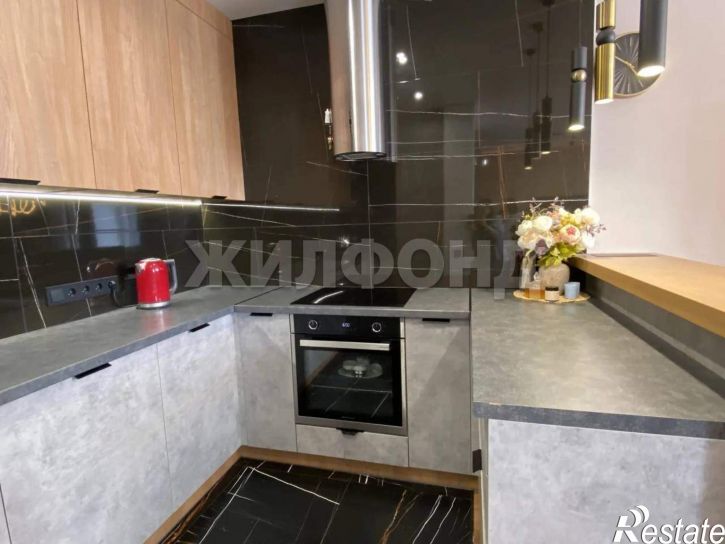 3-комн квартира 78 Добровольческой Бригады улица, д.23