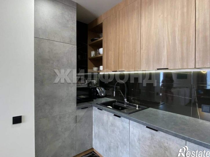 3-комн квартира 78 Добровольческой Бригады улица, д.23